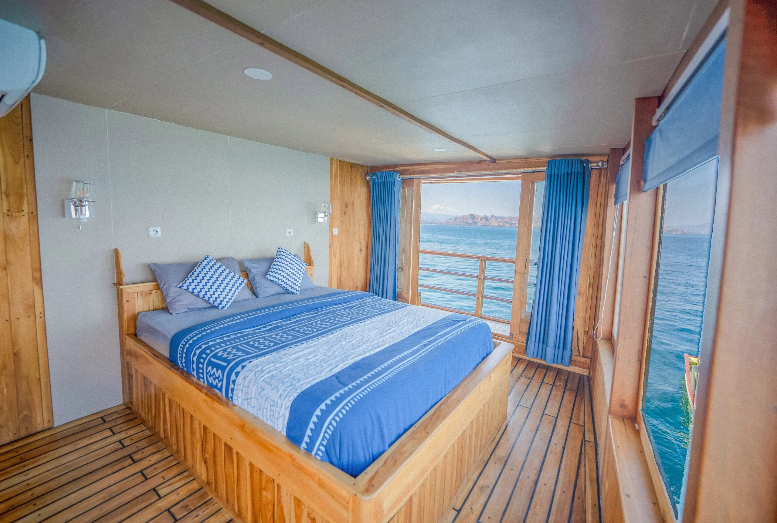 Master Ocean Cabin