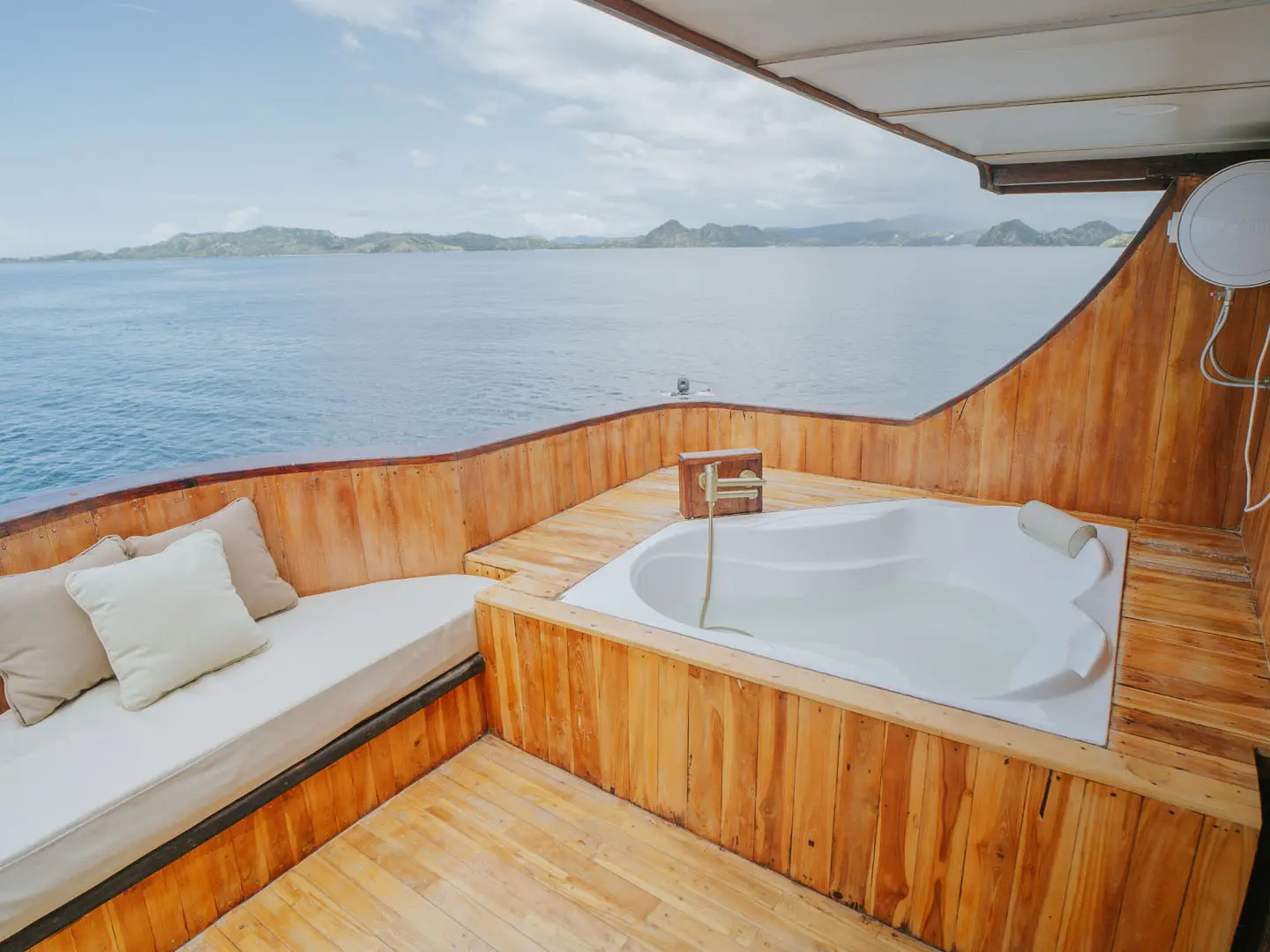 Master Room Balcony with Jacuzzi and Relax area
