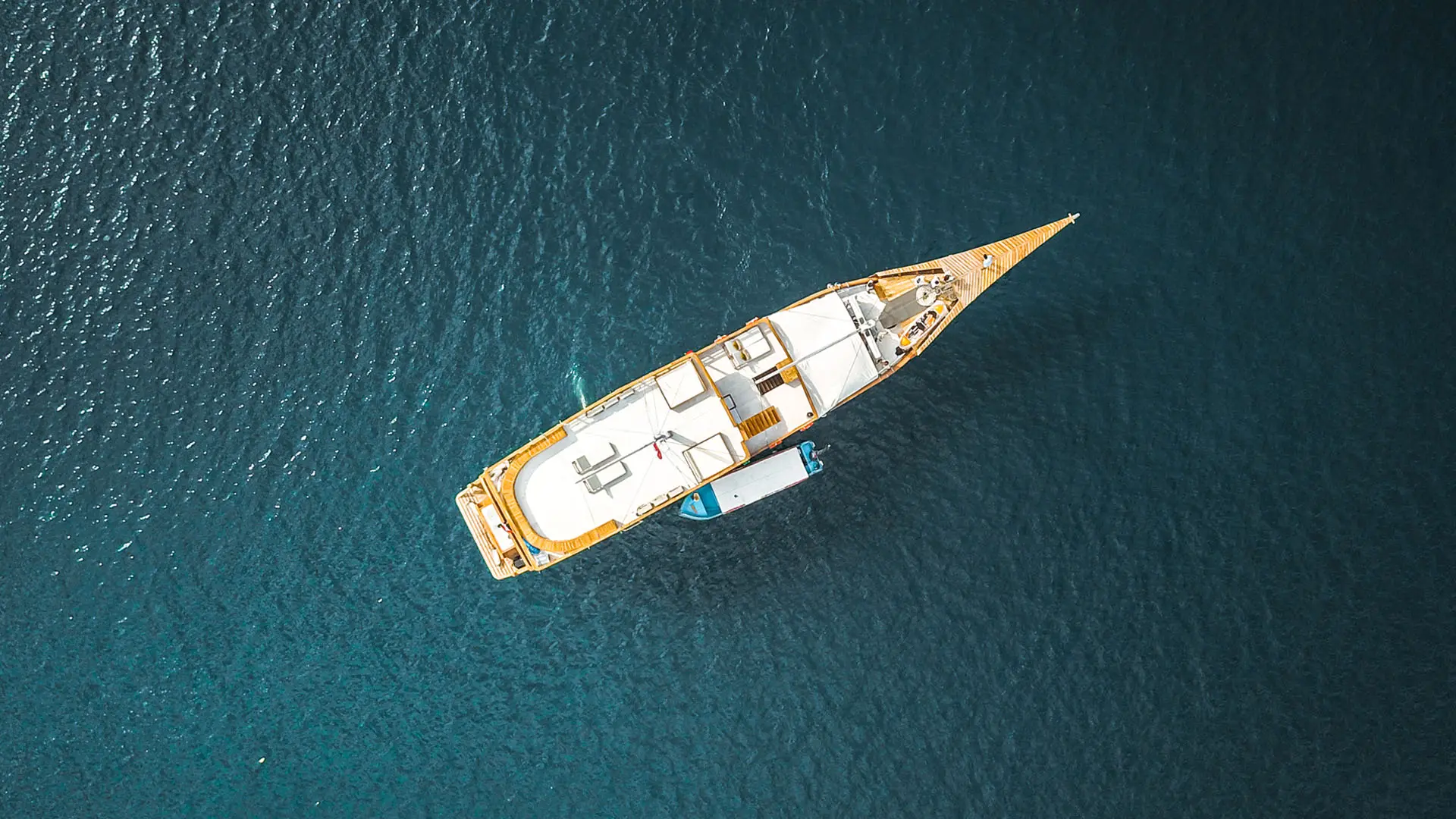 Yumana Liveaboard-a