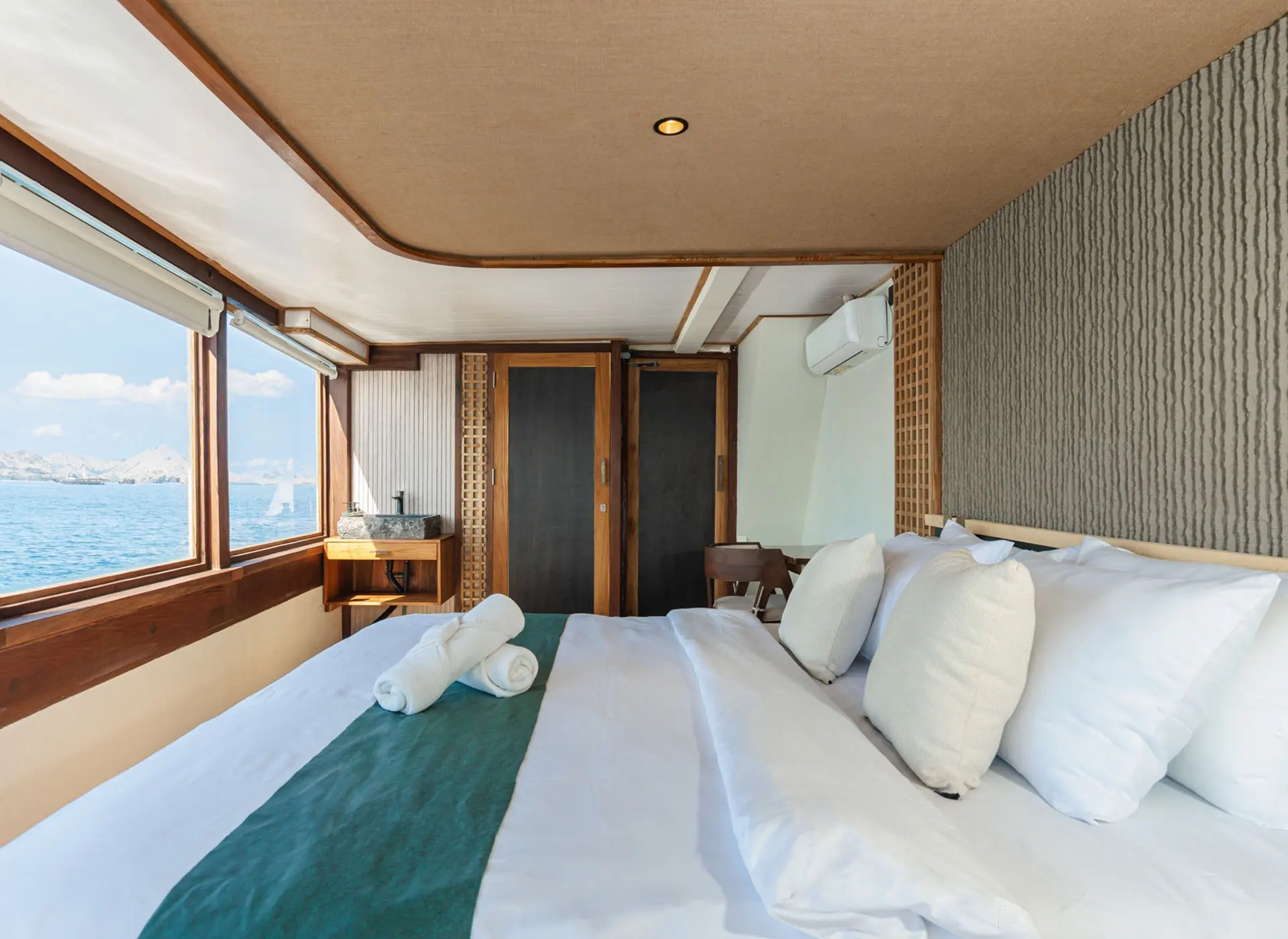 Marea-Signature Cabin-Bedroom 3